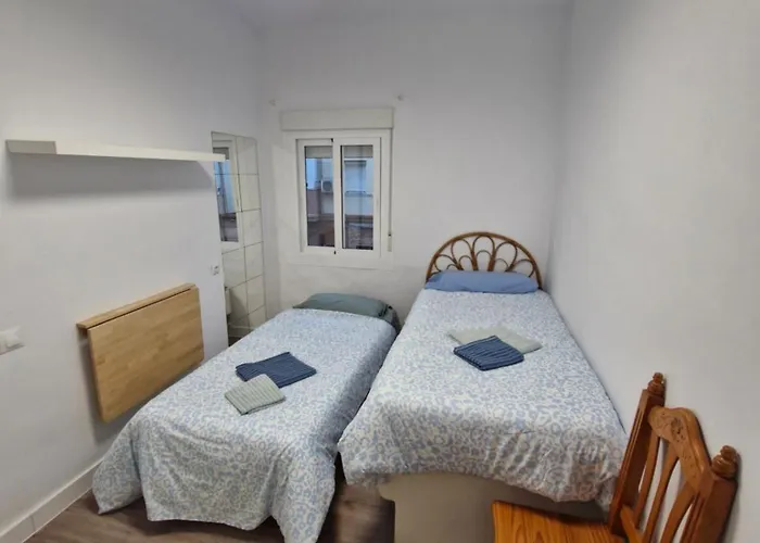 Capital * كاديز